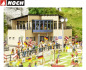 Preview: NOCH H0 66830 Fußballplatz mit Vereinsheim und micro-Sound Tribüne 