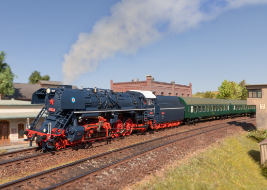 Märklin H0 26498 Zugset mit Dampflok BR 498 + 3 Personenwagen der ZSR/CD "mfx+ / Sound / Dynamischer Dampf" - Sommerneuheit 2025
