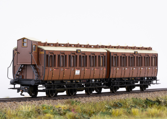 Märklin H0 42047 Abteilwagen-Set der KPEV " LED Innenbeleuchtung" - Neuheit 2025