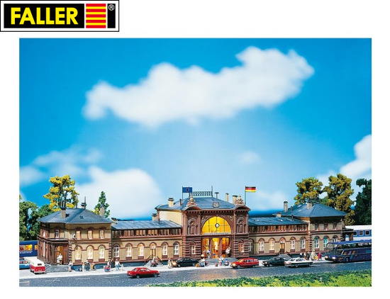 Faller H0 110113 Bahnhof Bonn 