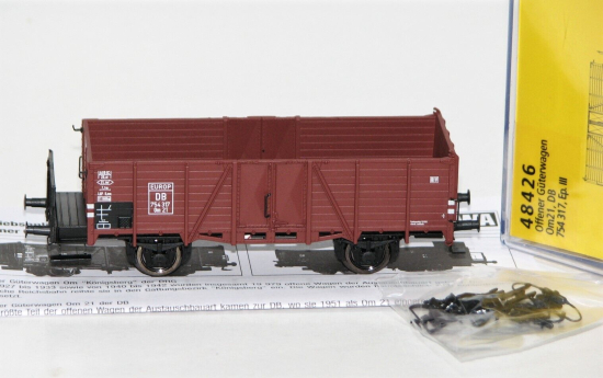 Brawa H0 48426 Offener Güterwagen Om21 der DB "AC Achsen" 