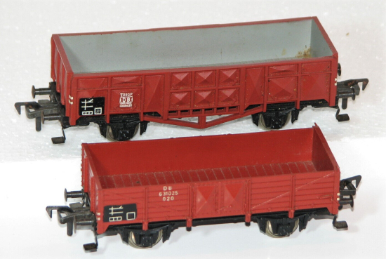 Fleischmann H0 1454 + 5012 Hochbordwagen der DB (2 Stück)
