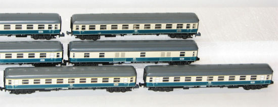 Minitrix N 3074 3075 3076 7 x Personenwagen / Gepäckwagen der DB