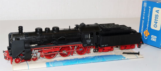Roco H0 04115A Dampflok BR 17 1137 der DR 