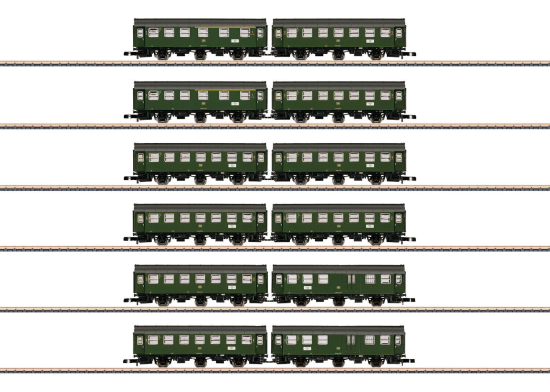 Märklin Z 87061 Set mit 6 Umbauwagen-Paaren im Display der DB - Neuheit 2024