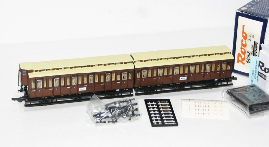Roco H0 64068 Abteilwagenpaar 3. Klasse der K.P.E.V. 