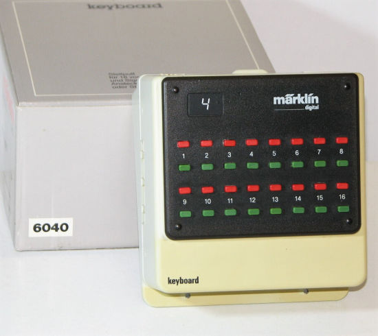 Märklin 6040 Keyboard Stellpult für Weichen und Signale 