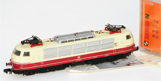 Arnold N 2352 E-Lok BR 103 150-9 der DB 