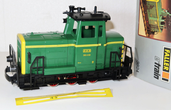 Faller e-Train Spur 0 3824 Diesellok A-B-R 260.030 in grün 