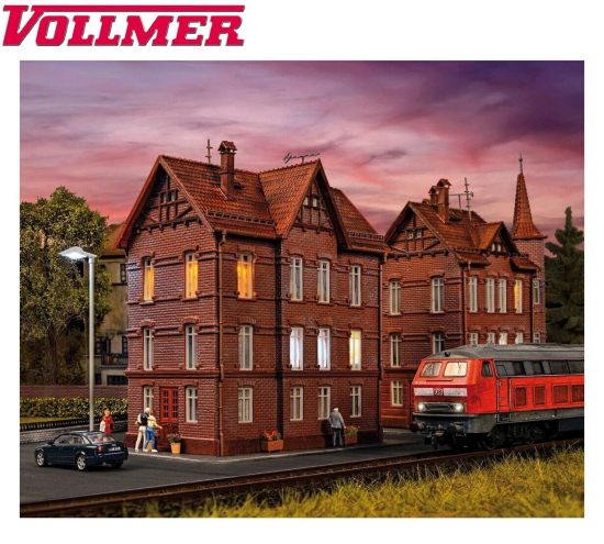 Vollmer H0 43806 Eisenbahner-Wohnhaus mit First 
