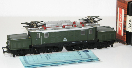 Liliput H0 119 10 E-Lok 1020.32 "Krokodil" der ÖBB 