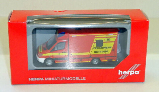 Herpa H0 090759 Mercedes-Benz Sprinter RTW "Feuerwehr München" 1:87 