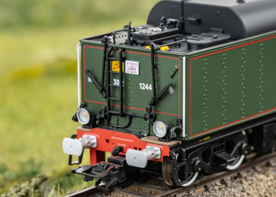 Märklin H0 38141 Dampflok 141.R.1244 der SNCF "mfx+ / Sound / Dampf"