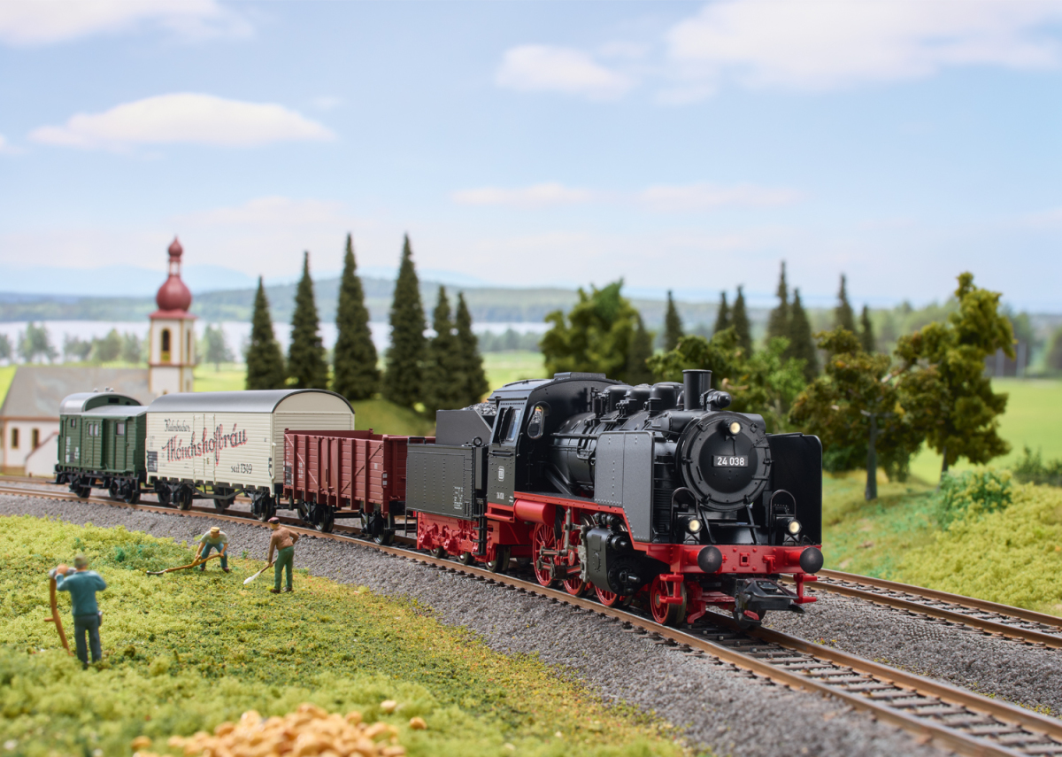 Märklin H0 29249 Digital-Startpackung "Nahgüterzug mit BR 24" - Neuheit 2025