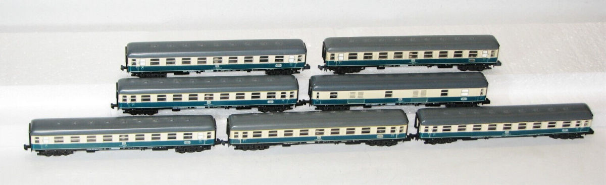 Minitrix N 3074 3075 3076 7 x Personenwagen / Gepäckwagen der DB