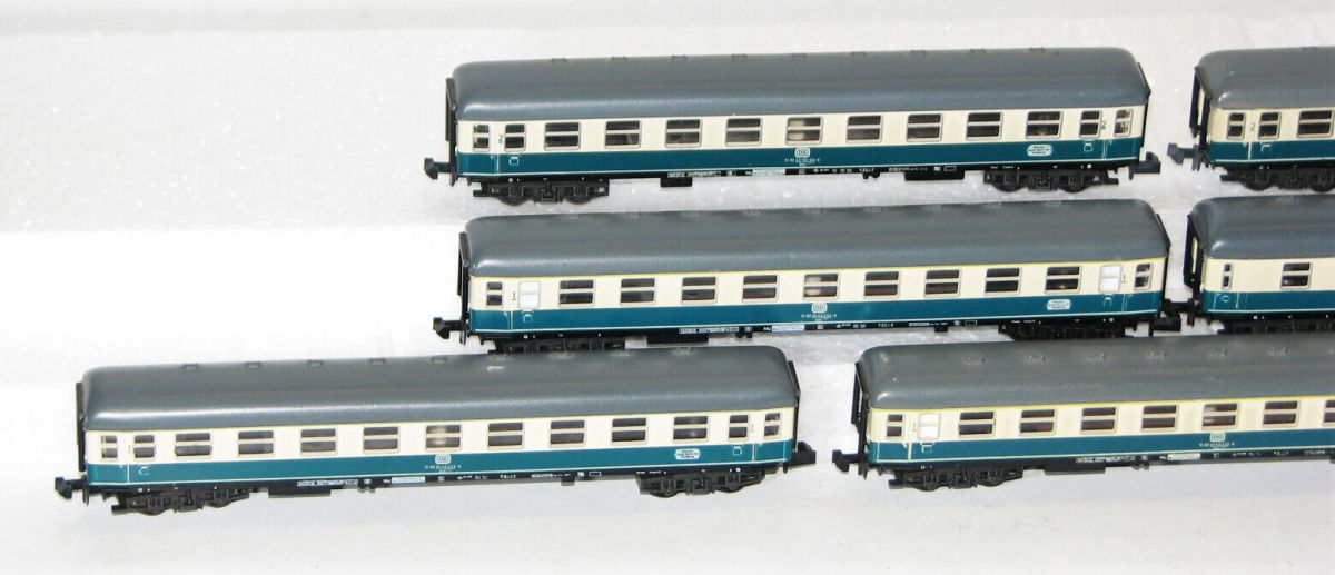 Minitrix N 3074 3075 3076 7 x Personenwagen / Gepäckwagen der DB