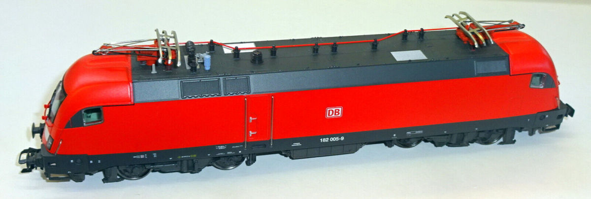 Märklin H0 39830 E-Lok BR 182 der DB AG "fx Digital / Druckluftpfeife" 