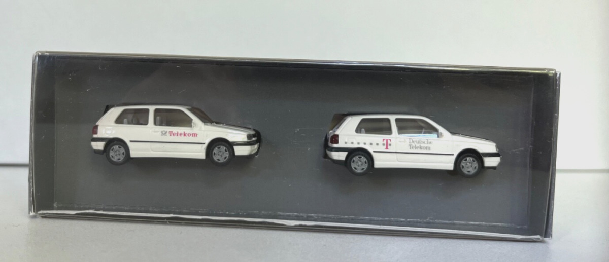 Wiking 1:87 Set 2 x VW Golf III Deutsche Telekom in Werbebox A823 Wiking 1:87 Set 2 x VW Golf III Deutsche Telekom in Werbebox A823