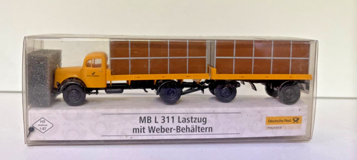Brekina 1:87 010696 MB L311 Lastzug mit Weber Behältern A911 Brekina 1:87 010696 MB L311 Lastzug mit Weber Behältern A911