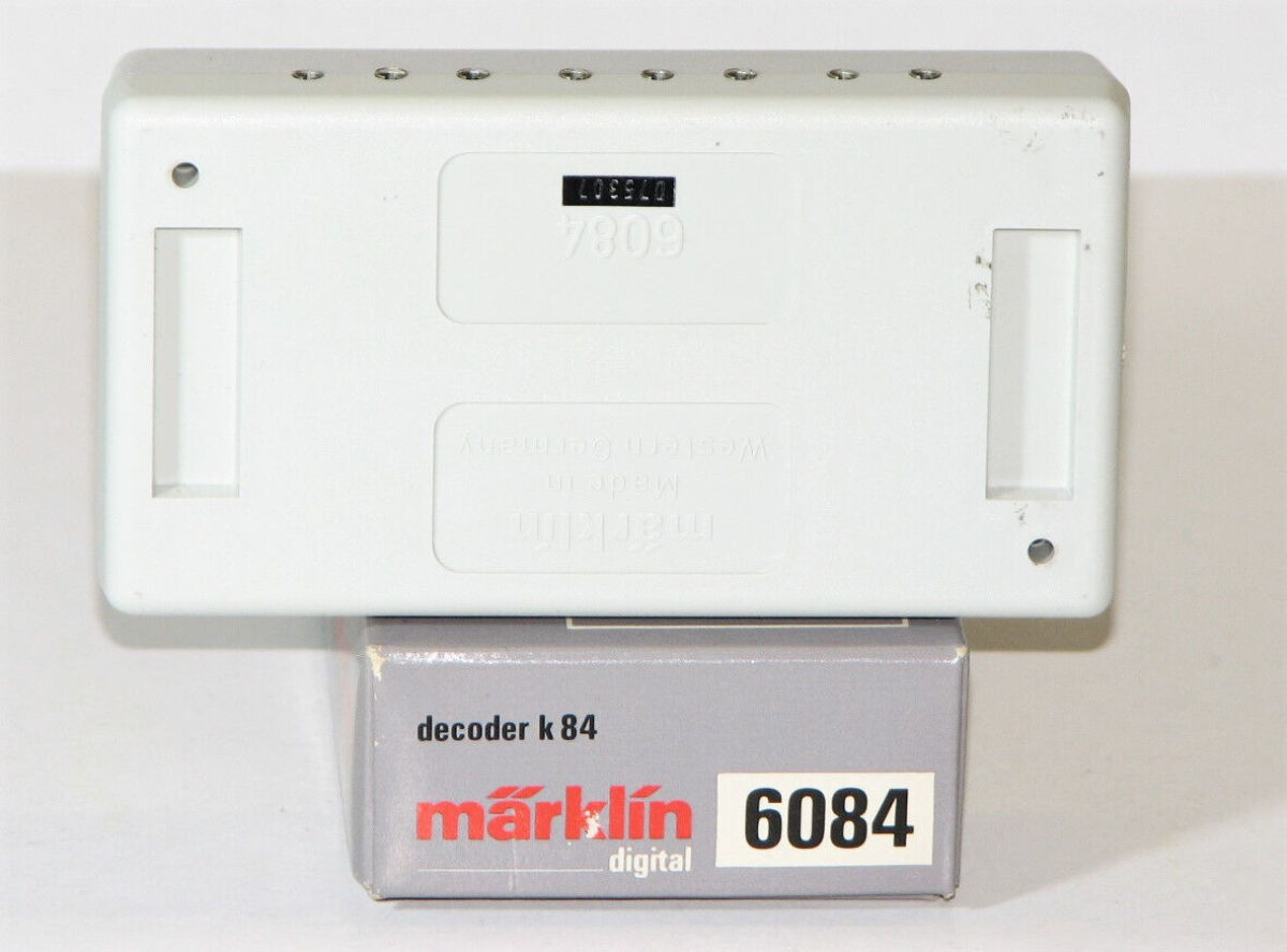 Märklin 6084 Decoder K84 Empfängermodul für Beleuchtung + Motoren 