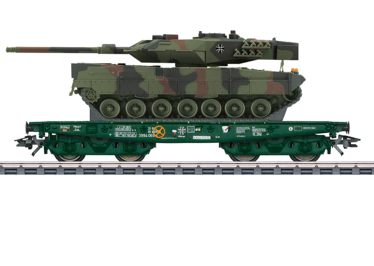 Märklin H0 48843 Schwerlastwagen Rlmmps mit Panzer Leopard 2A6 der DB 