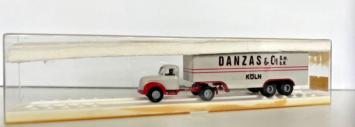 Brekina 1:87 4265 Magirus Mercur Sattelzug Danzas & Cie Köln A350 Brekina 1:87 4265 Magirus Mercur Sattelzug Danzas & Cie Köln A350