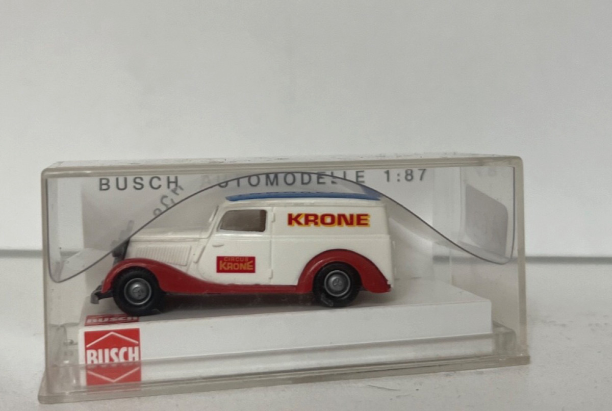 Busch 1:87 41538 MB 170 V Circus Krone A632 Busch 1:87 41538 MB 170 V Circus Krone A632