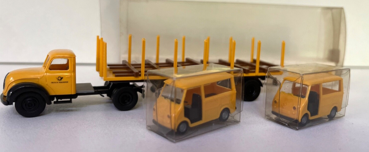 Brekina 1:87 018073 Magirus Mercur mit zwei Goggo Karren A915 Brekina 1:87 018073 Magirus Mercur mit zwei Goggo Karren A915