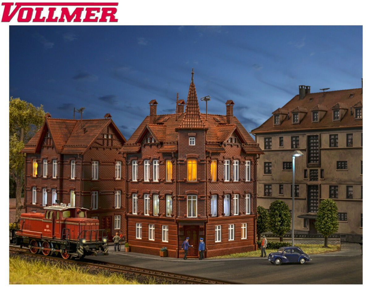 Vollmer H0 43807 Eisenbahner-Wohnhaus, Eckhaus 