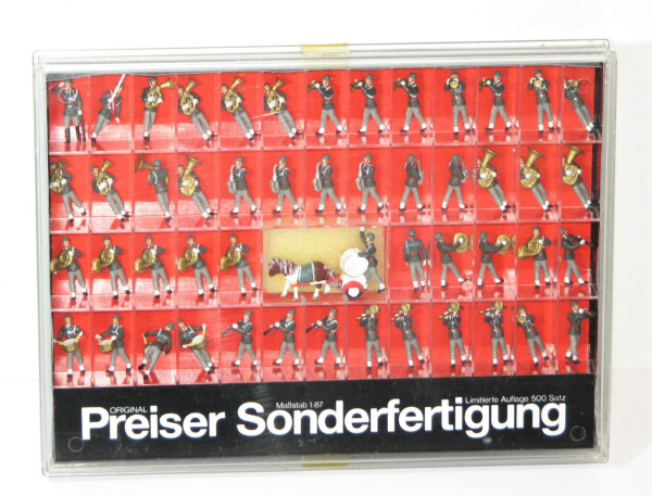 Preiser H0 13262 Figuren Militärmusik des Gardebataillons Österreich Preiser H0 13262 Figuren Militärmusik des Gardebataillons Österreich