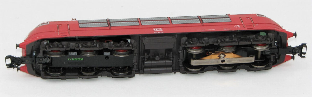Märklin H0 39572 E-Lok BR 103 der DB AG "mfx Digital" Märklin H0 39572 E-Lok BR 103 der DB AG "mfx Digital"