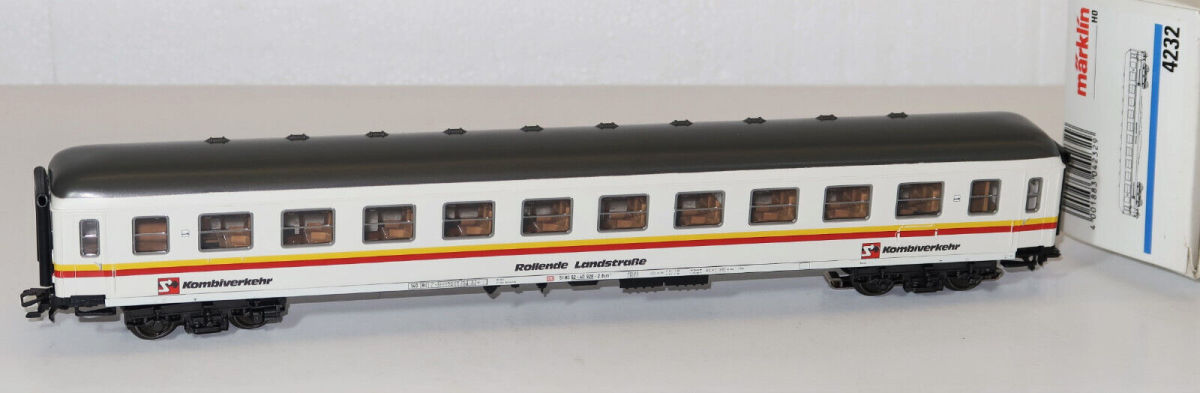 Märklin H0 4232 Liegewagen Rollende Landstraße mit Innenbeleuchtung Märklin H0 4232 Liegewagen Rollende Landstraße mit Innenbeleuchtung