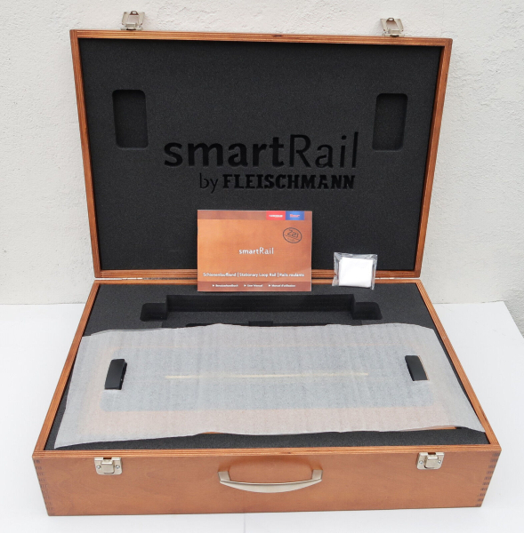 Roco H0 10815 smart Rail Schienenlaufband in Holzkoffer für AC + DC 