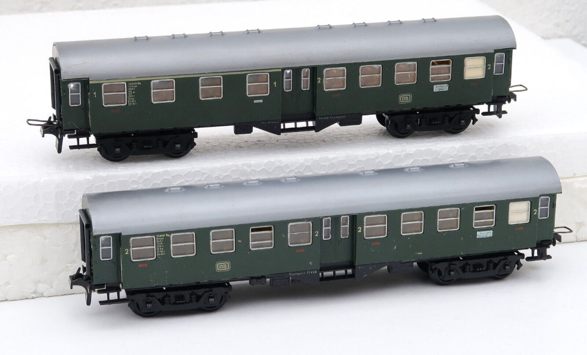 Trix Express H0 3374 + 3375 Umbauwagen 1./2. + 2. Klasse der DB