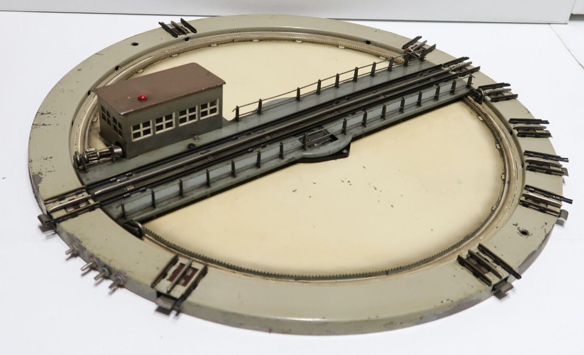 Märklin H0 410 NG/7027 Elektrische Drehscheibe mit Blinklicht und Schalter