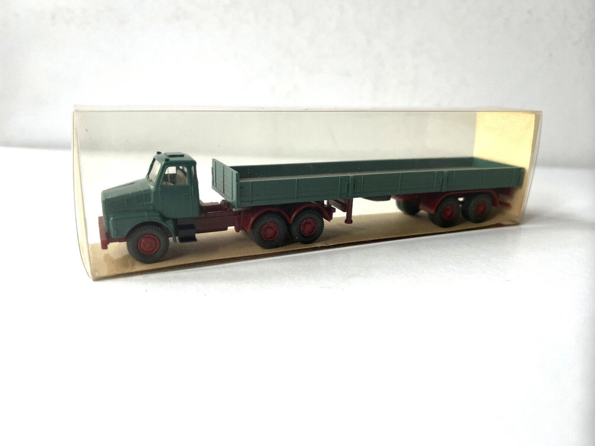 Wiking 1:87 Wiking 519 LKW Volvo N10 patinagrün A11