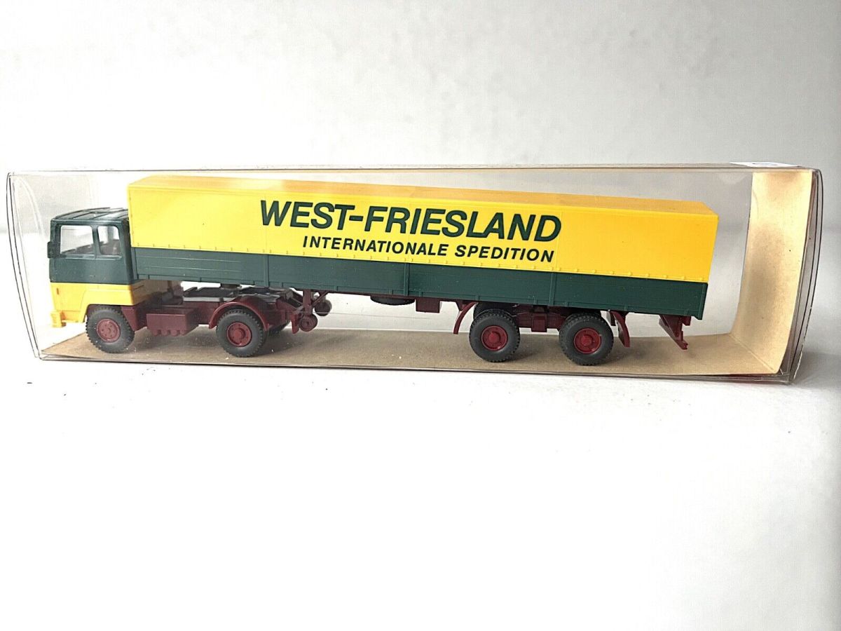 Wiking 1:87 530 Ford Pritschenlastzug West-Friesland A31