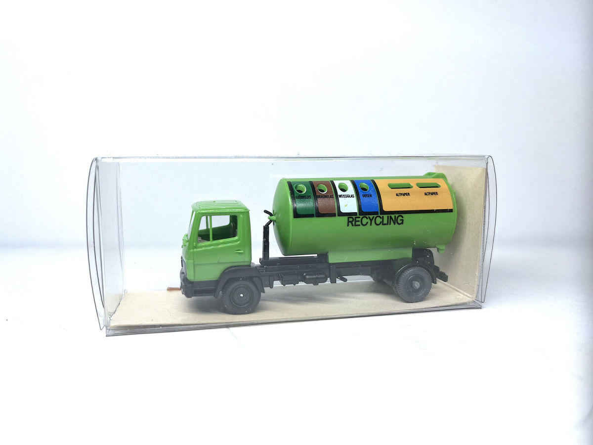 Wiking 1:87 20643 MB 817 - Glas Recycling grün A102