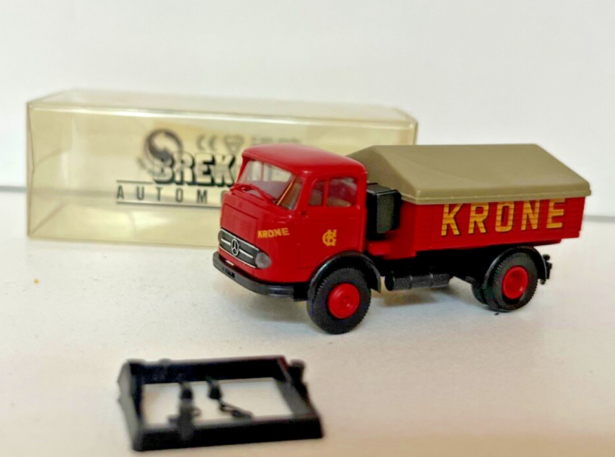 Brekina 1:87 48600 MB LP 328 Pritsche Circus Krone A606 Brekina 1:87 48600 MB LP 328 Pritsche Circus Krone A606