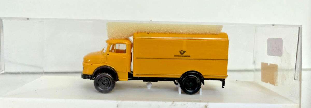 Brekina 1:87 4704 MB 322 lkW Koffer DBP A816 Brekina 1:87 4704 MB 322 lkW Koffer DBP A816