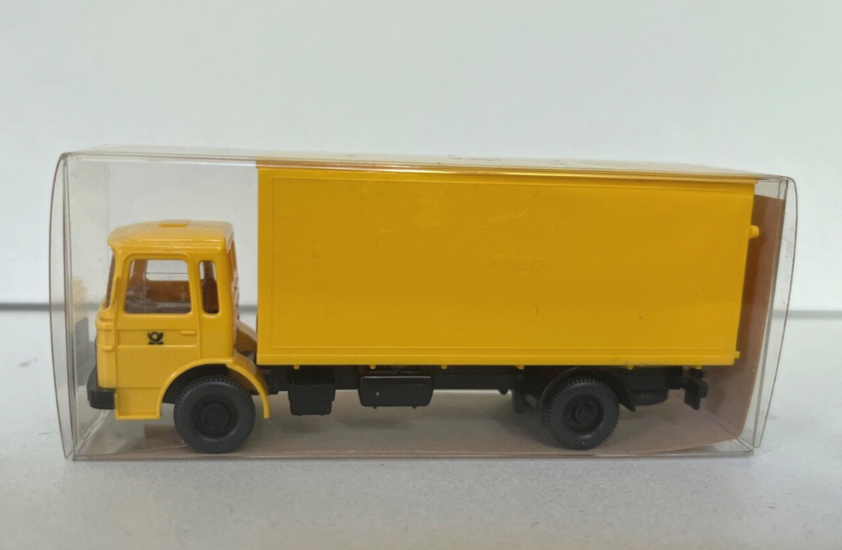 Wiking 1:87 18552 MAN Deutsche Post Koffer Lastzug A824 Wiking 1:87 18552 MAN Deutsche Post Koffer Lastzug A824
