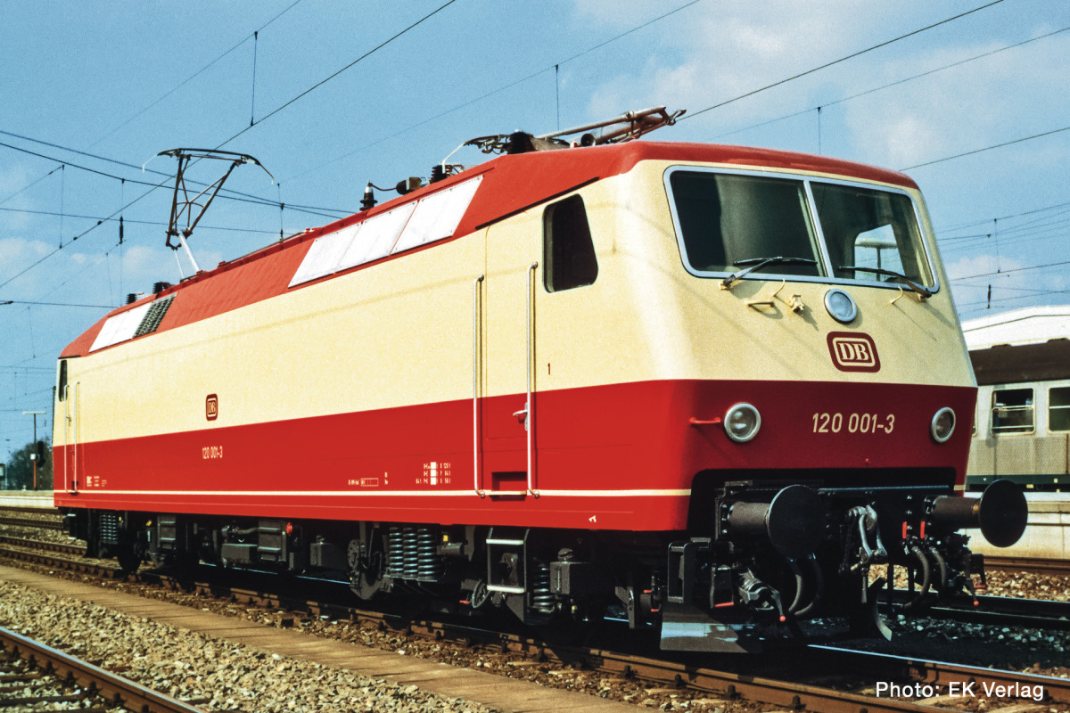 Fleischmann N 7560059 Elektrolokomotive 120 001-3 der DB - Neuheit 2025