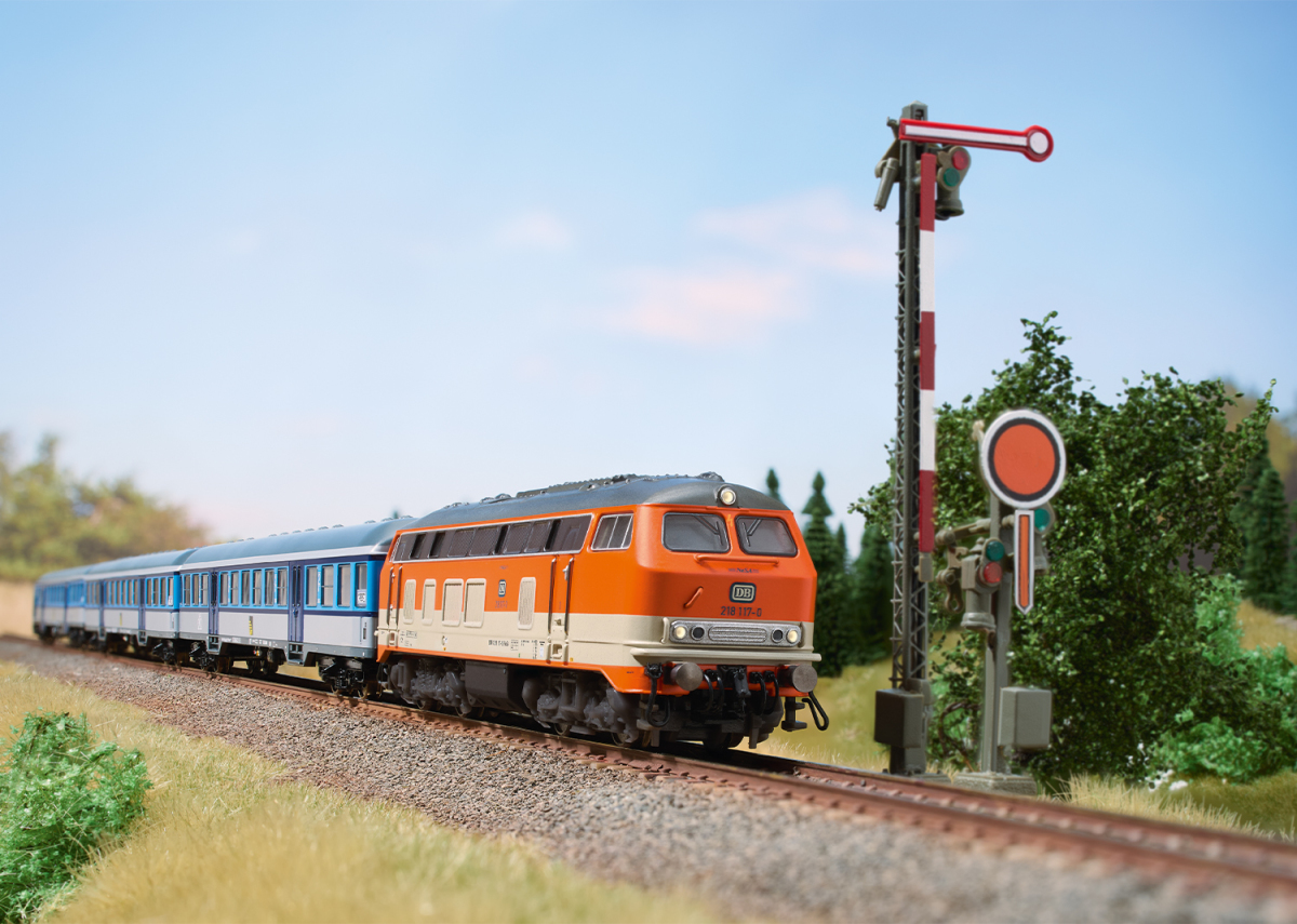 Minitrix / Trix N 16826 Diesellok BR 218 117-0 der NeSa "mfx / Sound" - Neuheit 2025